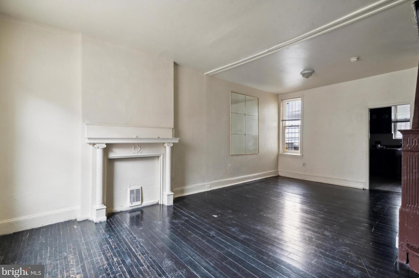 2628 Seltzer St, Philadelphia, PA 19132-2501