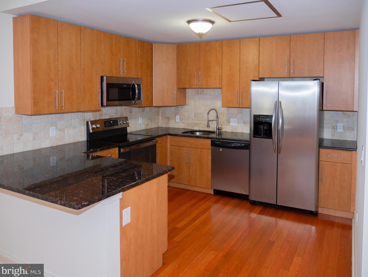 1100 S Broad St #305a, Philadelphia, PA 19146
