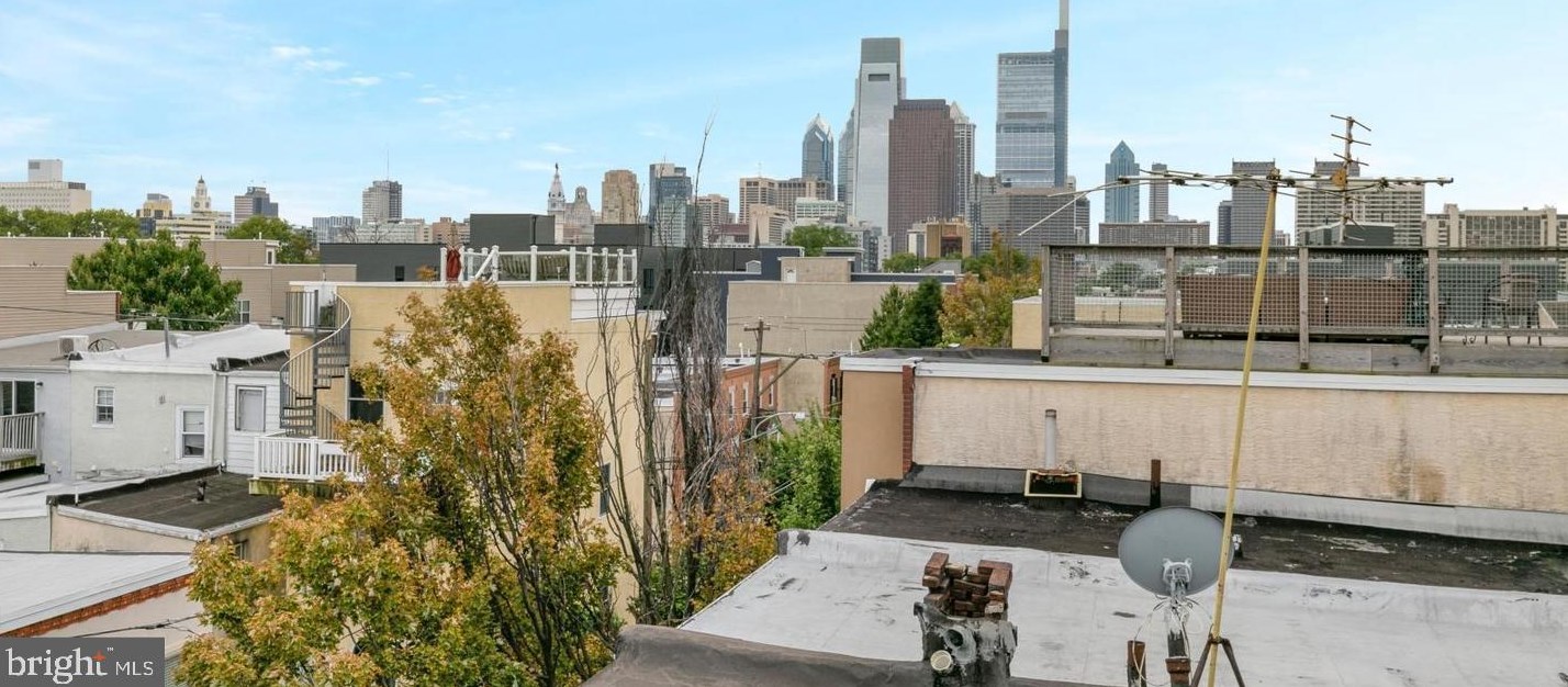 852 Uber St, Philadelphia, PA 19130-2032