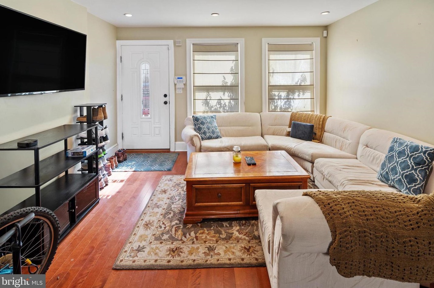 1943 Kater St, Philadelphia, PA 19146