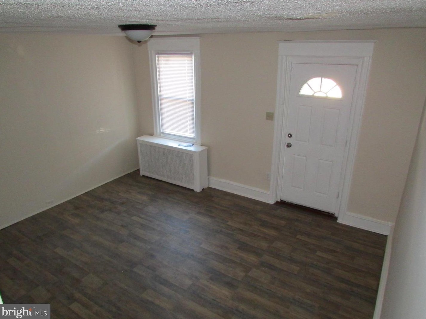 106 Roselyn St, Philadelphia, PA 19120-1914