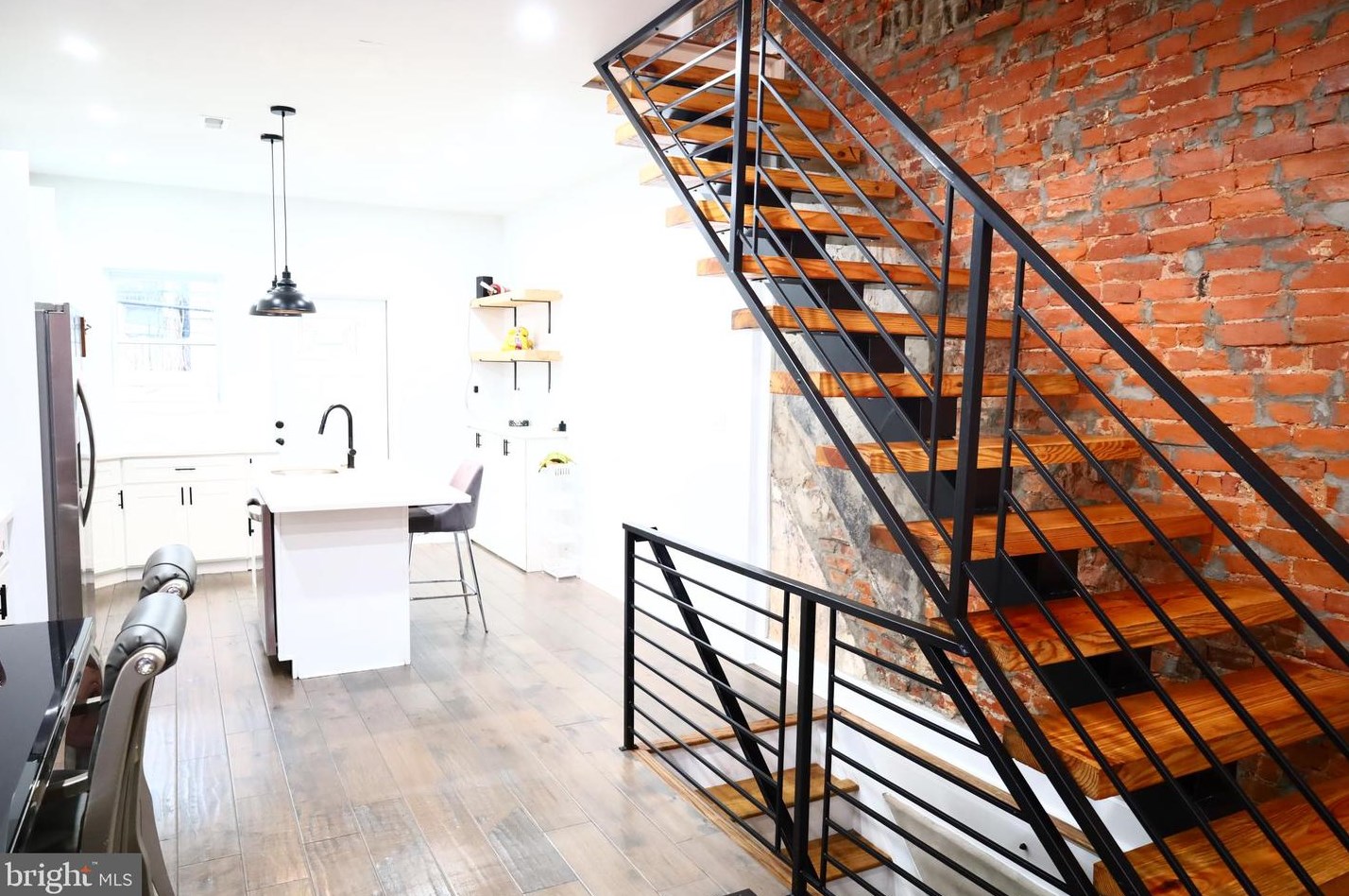 2607 Oakdale St, Philadelphia PA  19132-3123 exterior