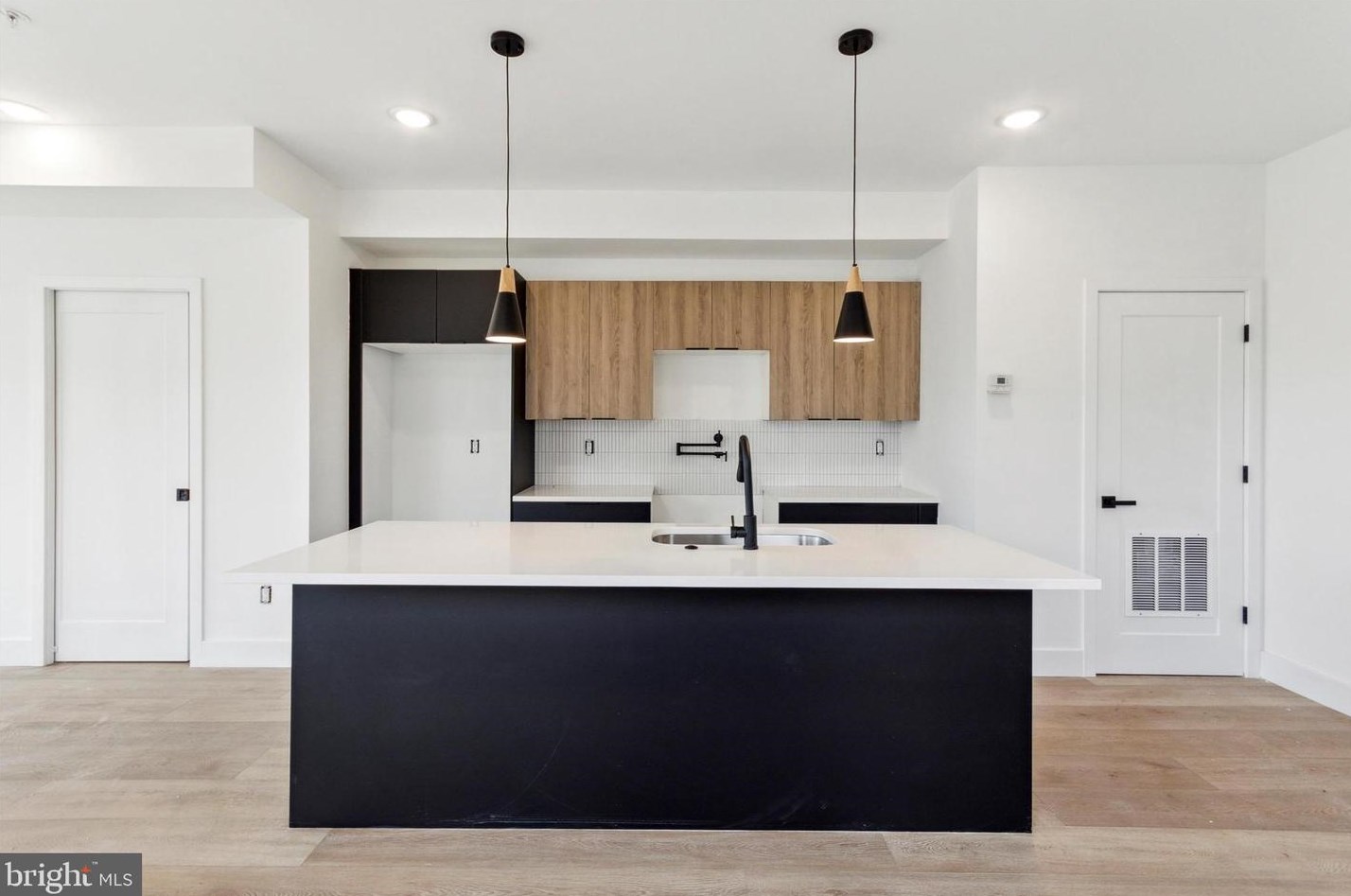 93 E Herman St #3, Philadelphia, PA 19144