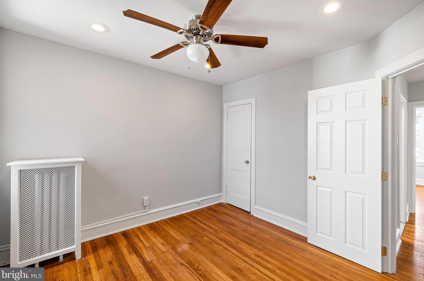 526 Alcott St, Philadelphia PA  19120-1218 exterior