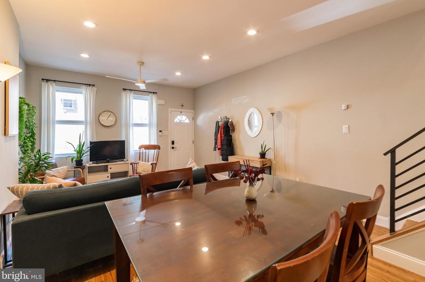 2116 Tasker St, Philadelphia PA  19145-1308 exterior