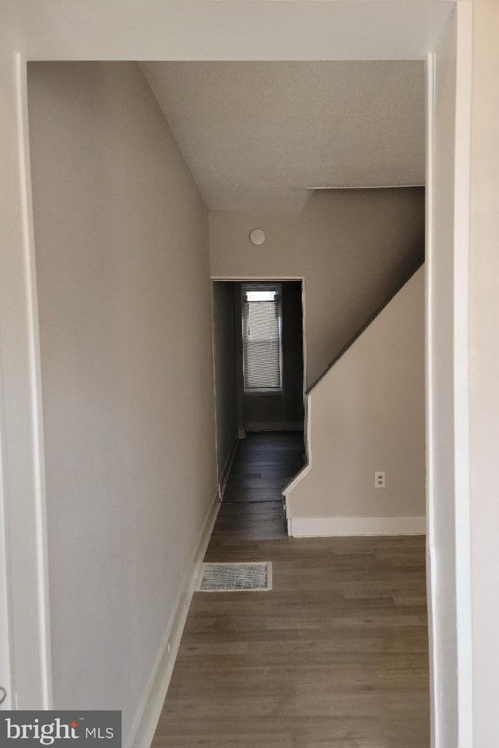 721 N Preston St, Philadelphia, PA 19104