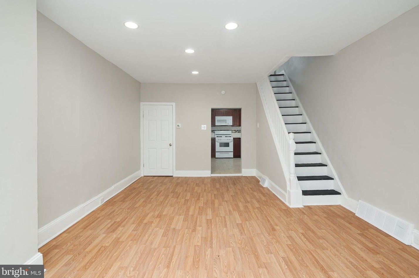 2212 Sigel St, Philadelphia PA  19145-1904 exterior