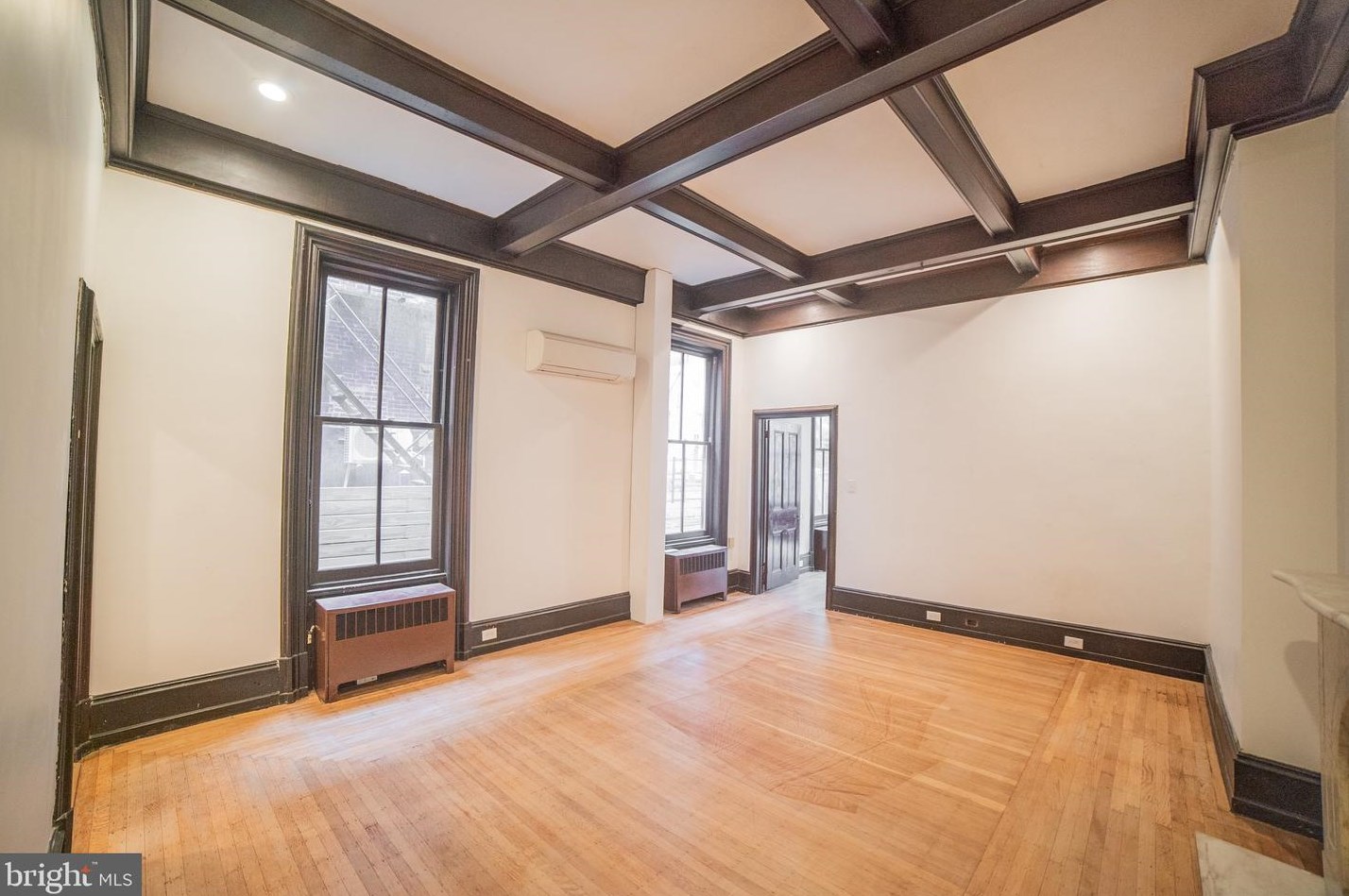 2008 Spruce St Apt 1r, Philadelphia, PA