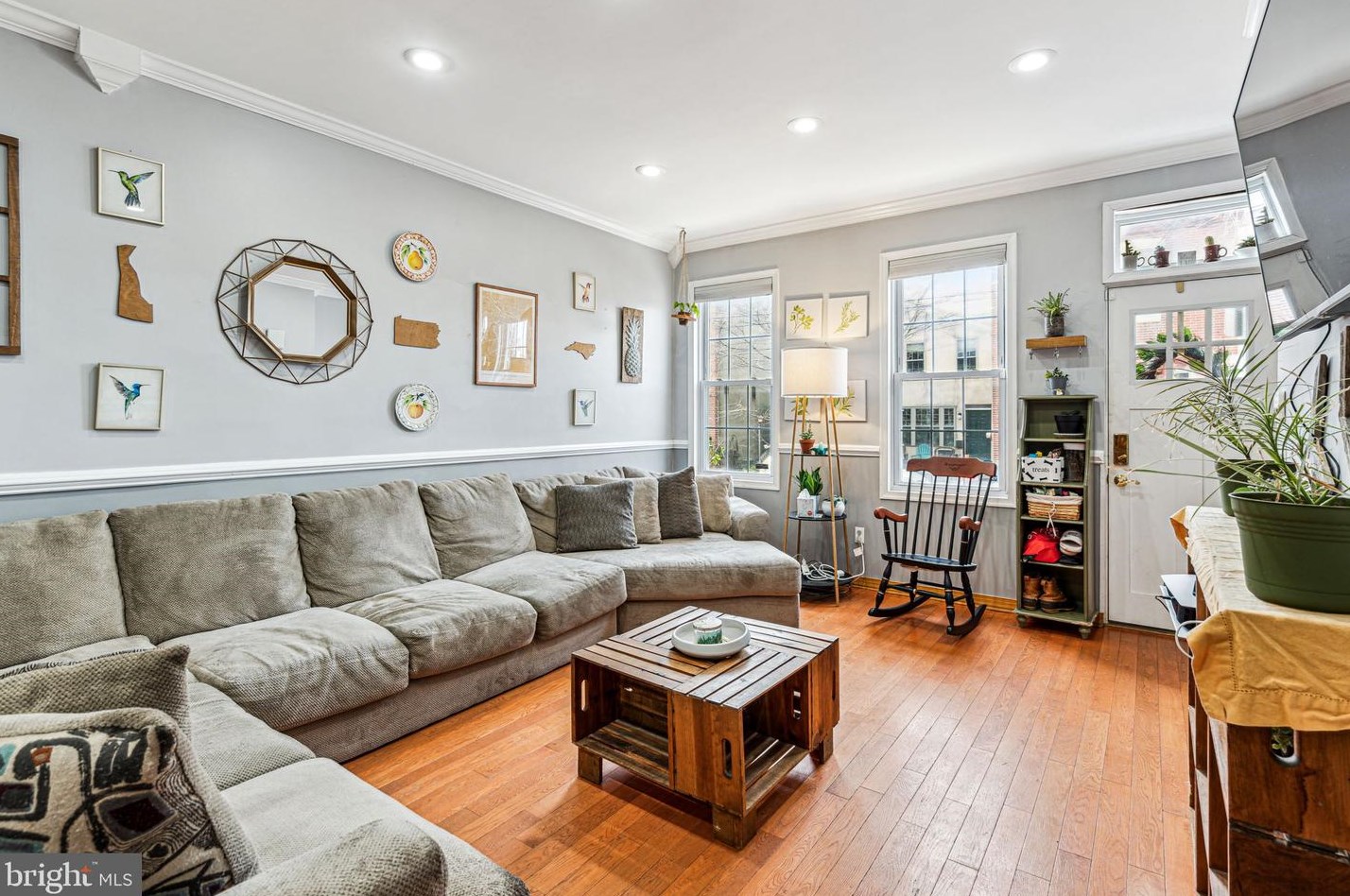 2619 Thompson St, Philadelphia PA  19121-4629 exterior
