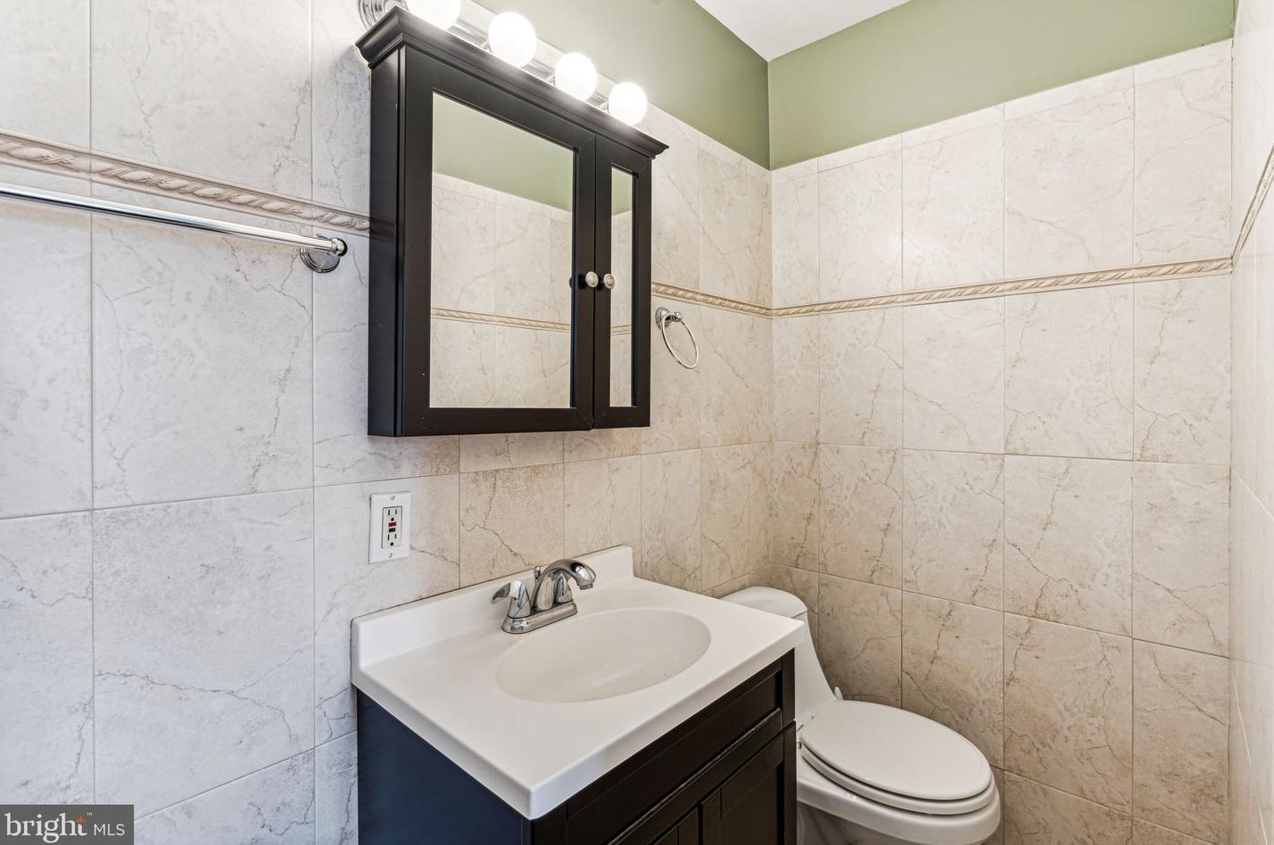 2619 Thompson St, Philadelphia PA  19121-4629 exterior