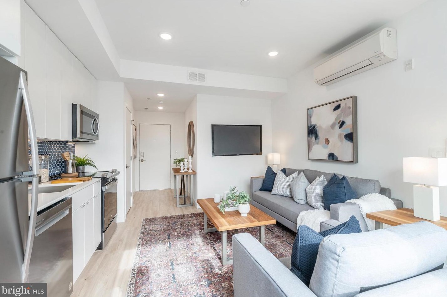 1131 N Front St #607, Philadelphia, PA 19123