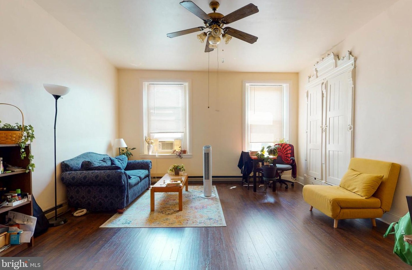 804 Corinthian Ave, Philadelphia PA 19130-1442 exterior