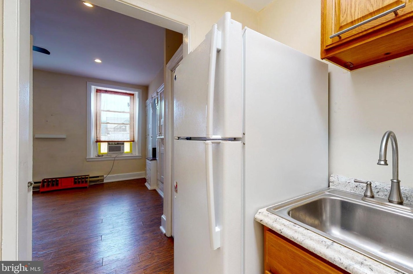 804 Corinthian Ave, Philadelphia PA 19130-1442 exterior