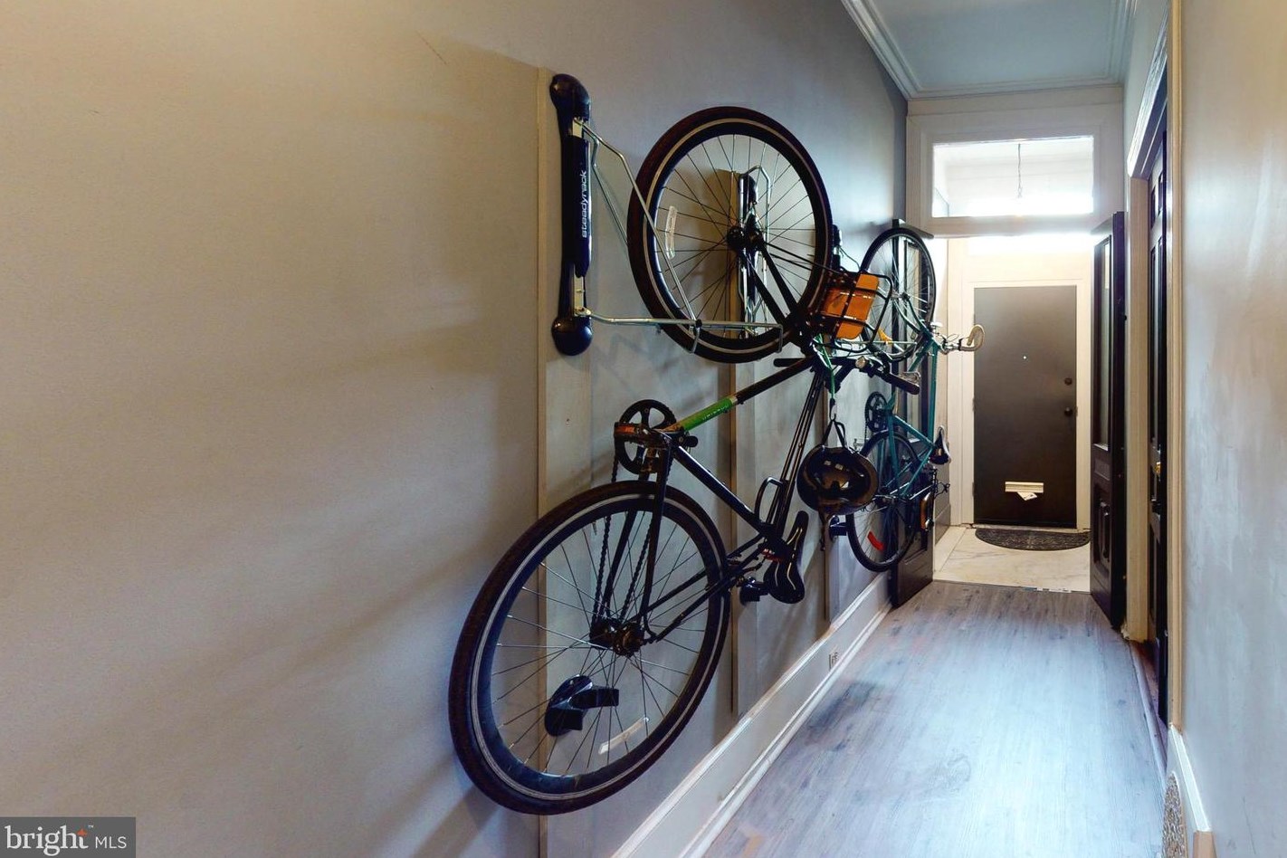 804 Corinthian Ave, Philadelphia PA 19130-1442 exterior