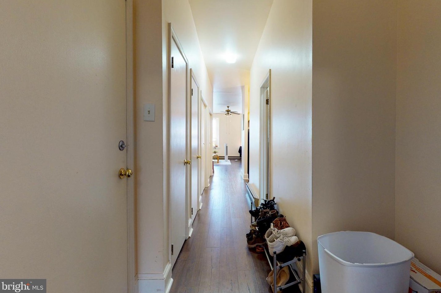 804 Corinthian Ave, Philadelphia PA 19130-1442 exterior