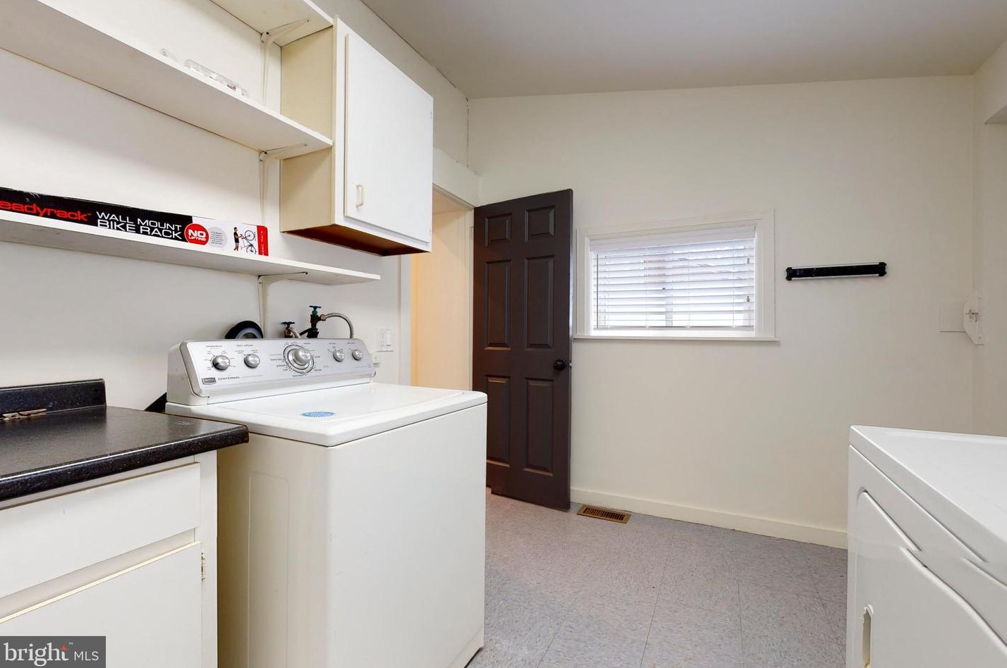 804 Corinthian Ave, Philadelphia PA 19130-1442 exterior