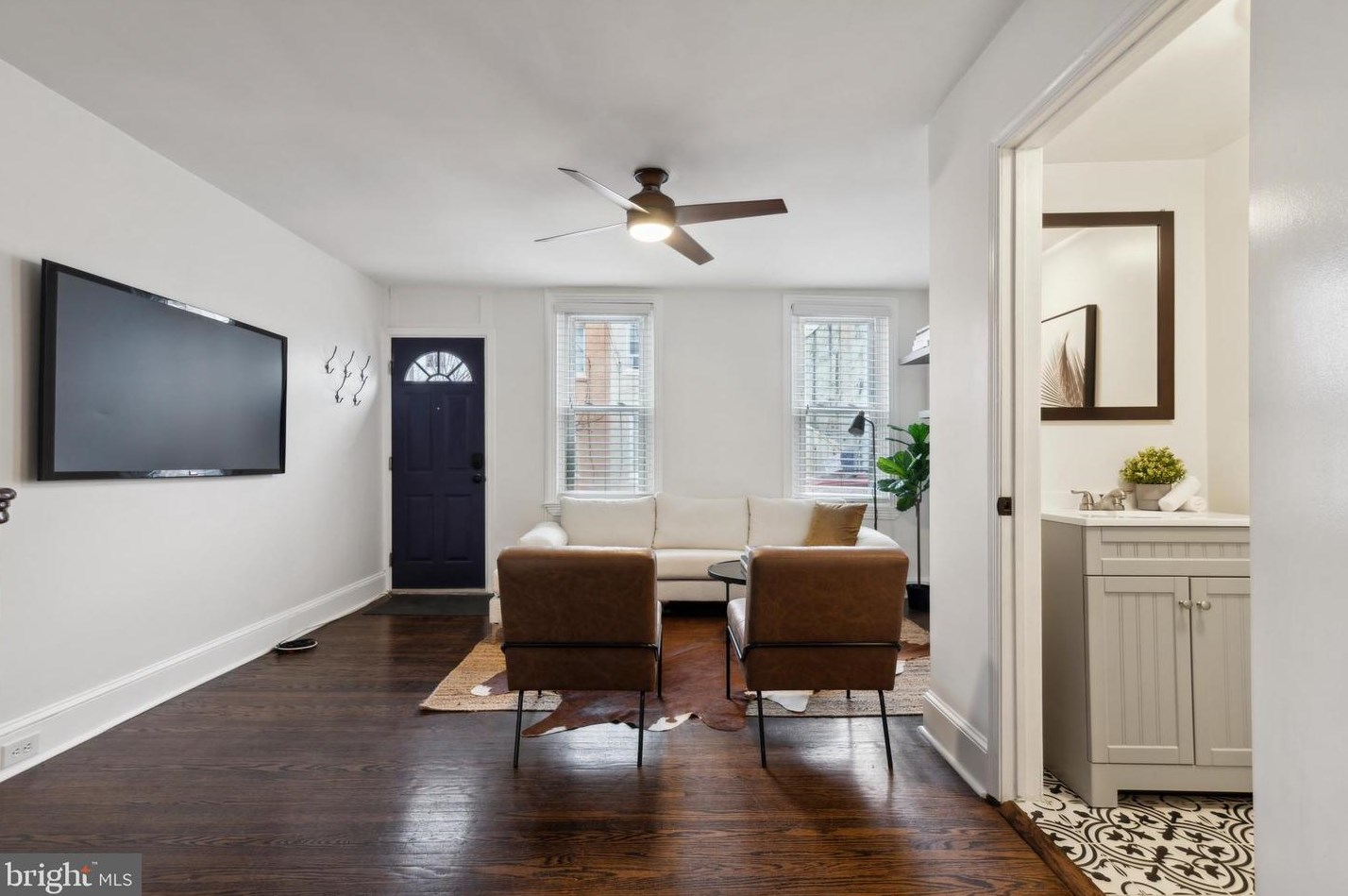 2214 Albert St, Philadelphia, PA 19125-1805