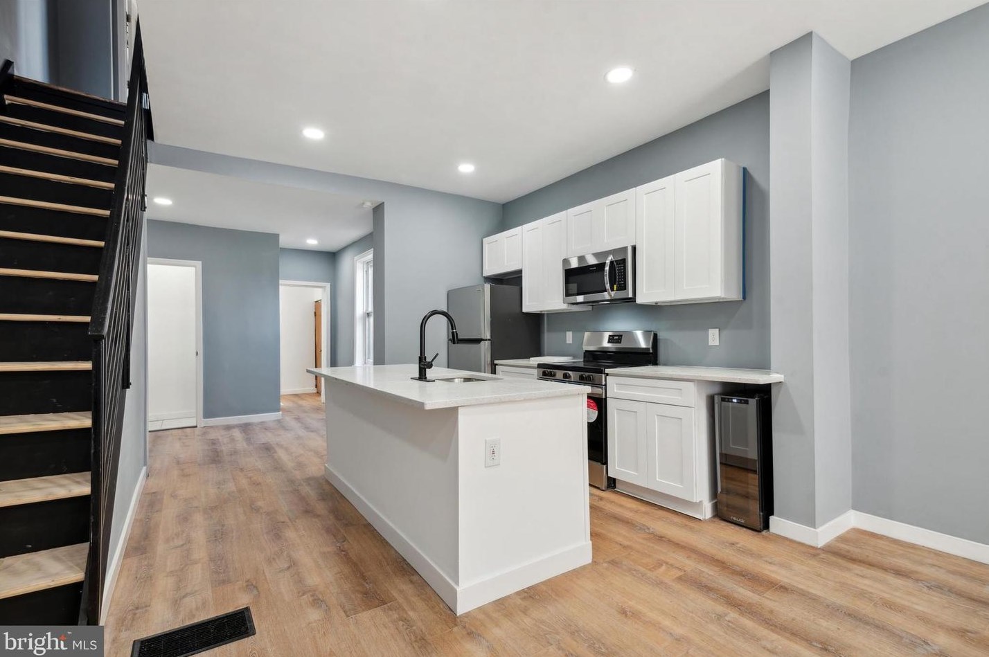 2523 W Montgomery Ave, Philadelphia, PA 19121