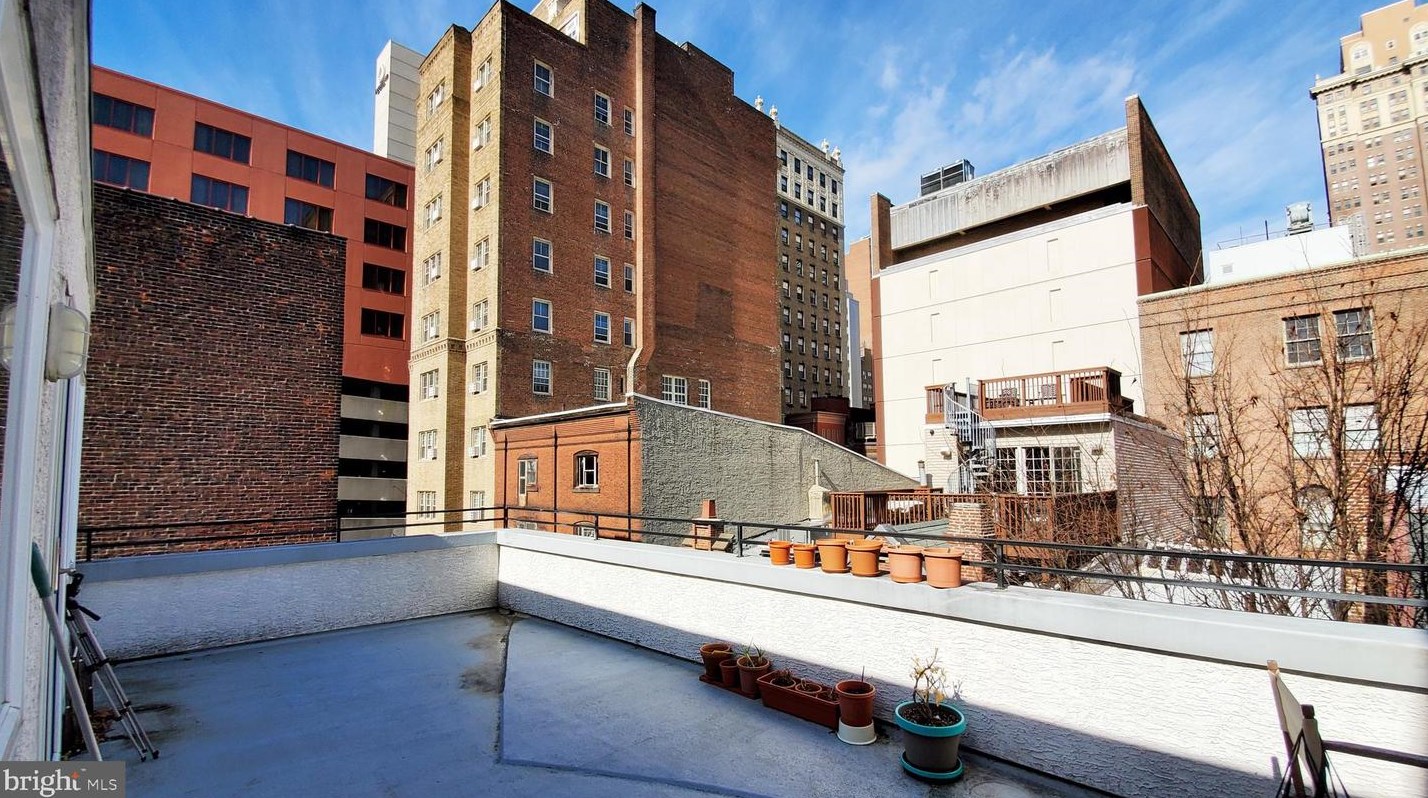 1309-13 Spruce St #504, Philadelphia, PA 19107