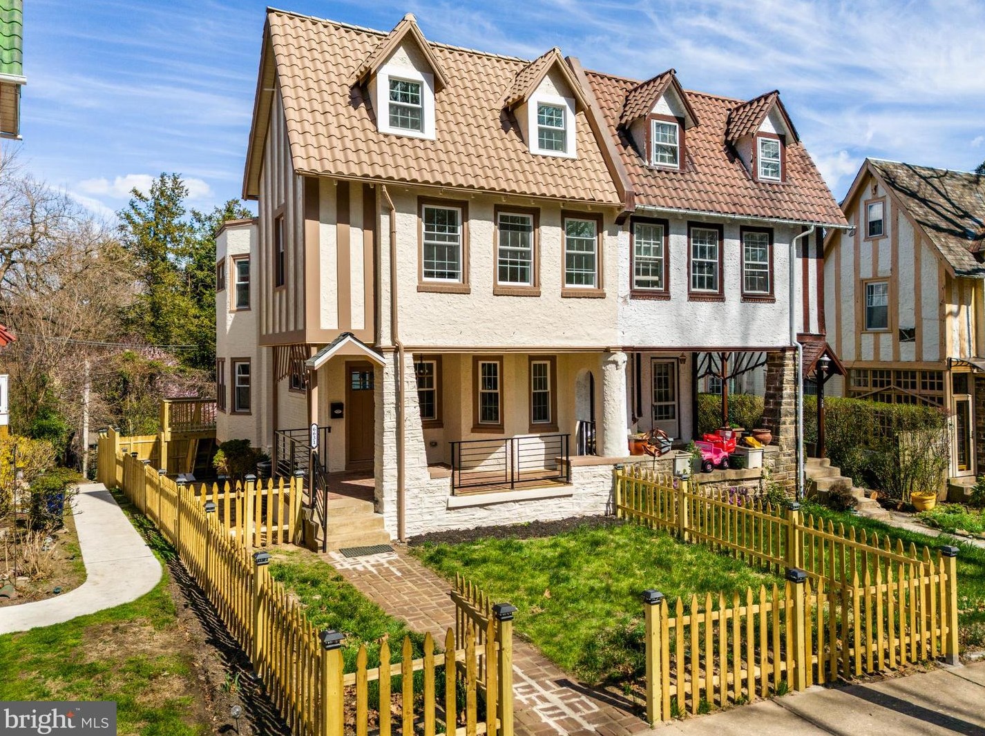6631 Wayne Ave, Philadelphia, PA 19119-3518