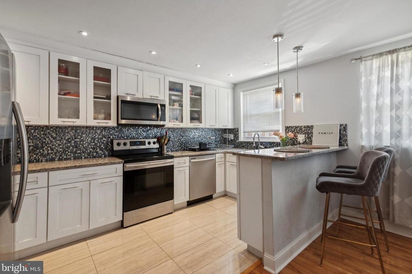 8052 Temple Rd, Philadelphia, PA 19150-1225