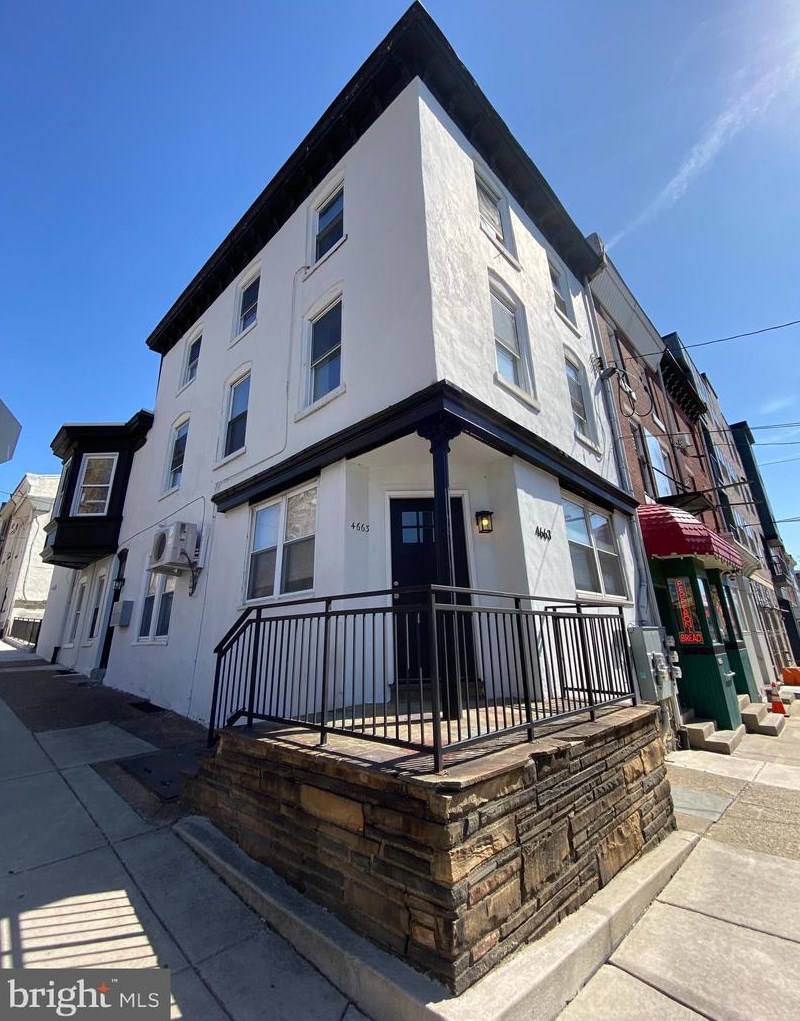 4663 Umbria St, Philadelphia, PA 19127-1919
