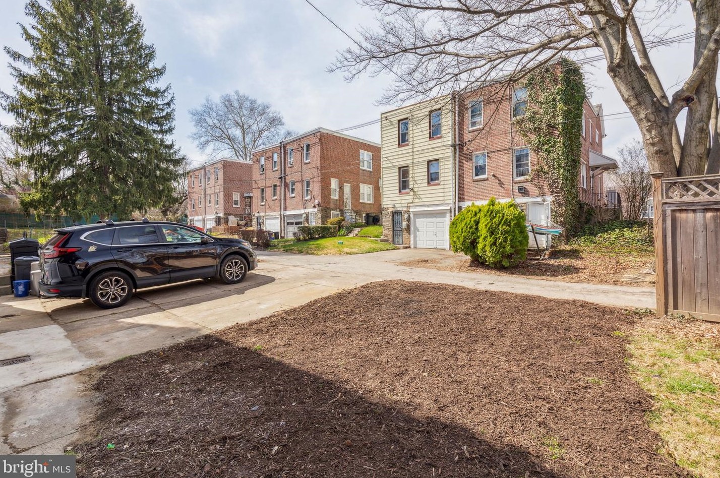 233 Sedgwick St, Philadelphia PA  19119-2540 exterior