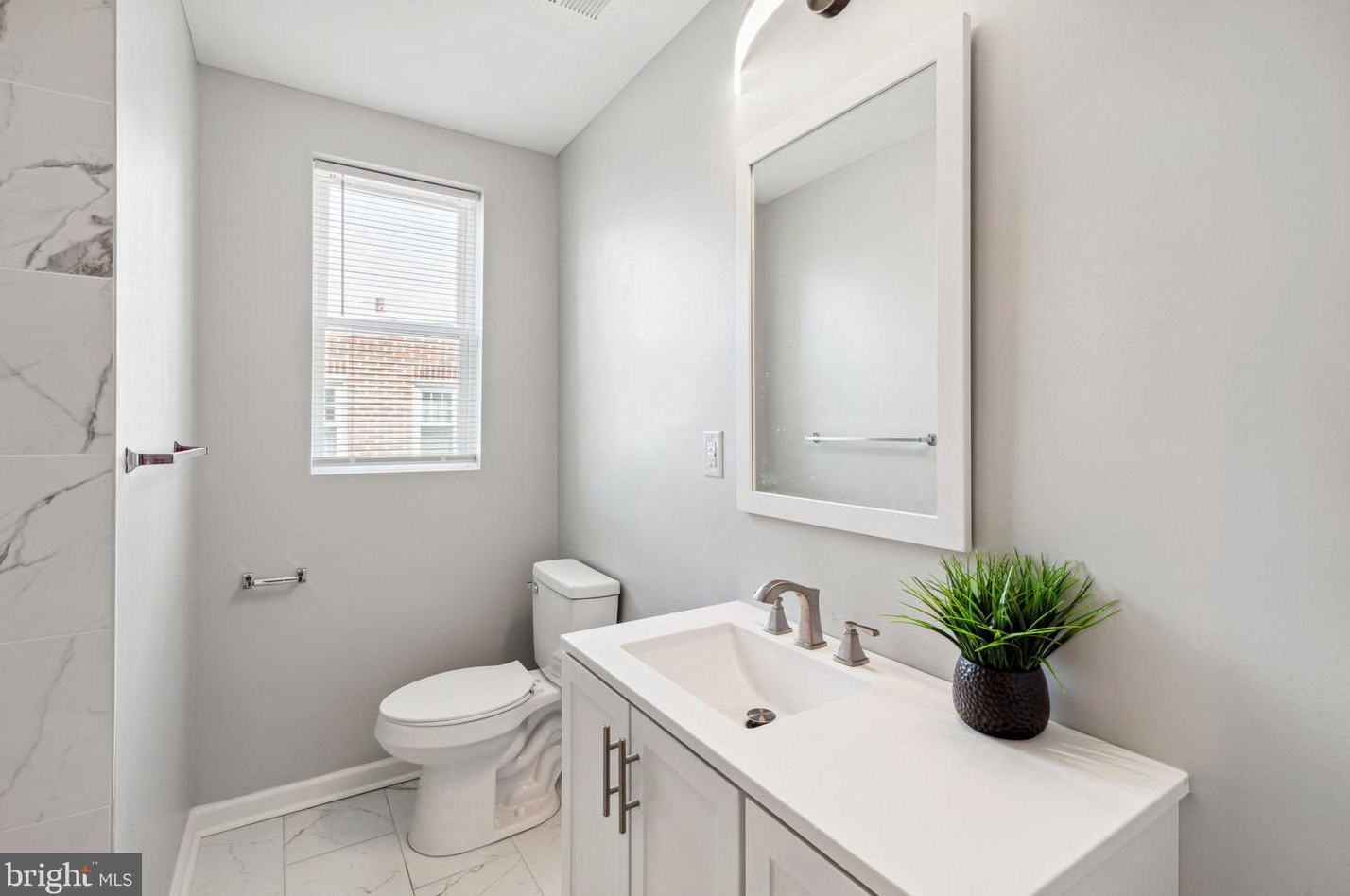 233 Sedgwick St, Philadelphia PA  19119-2540 exterior