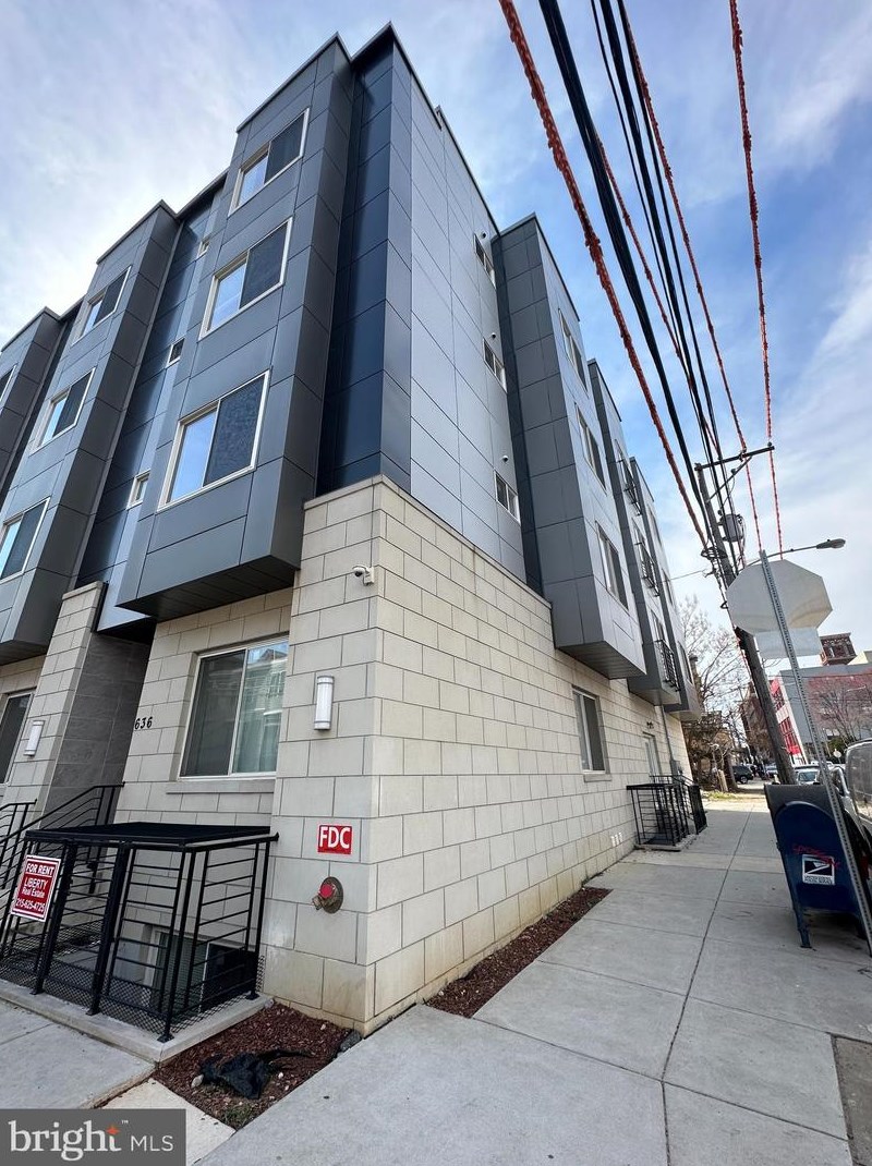 636 N 13th St #3, Philadelphia, PA 19123