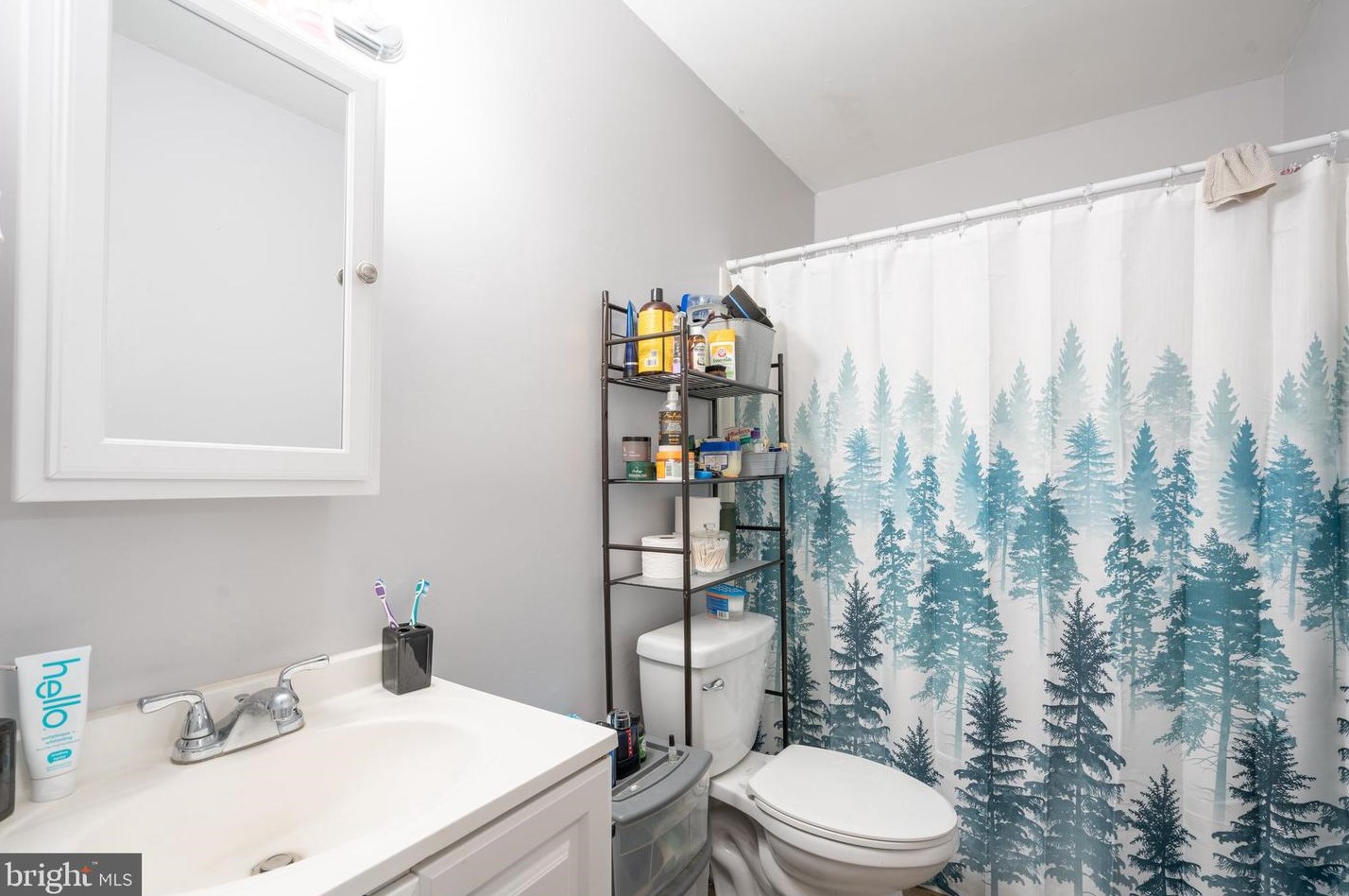 616 33 St, Philadelphia PA 19104-2554 exterior