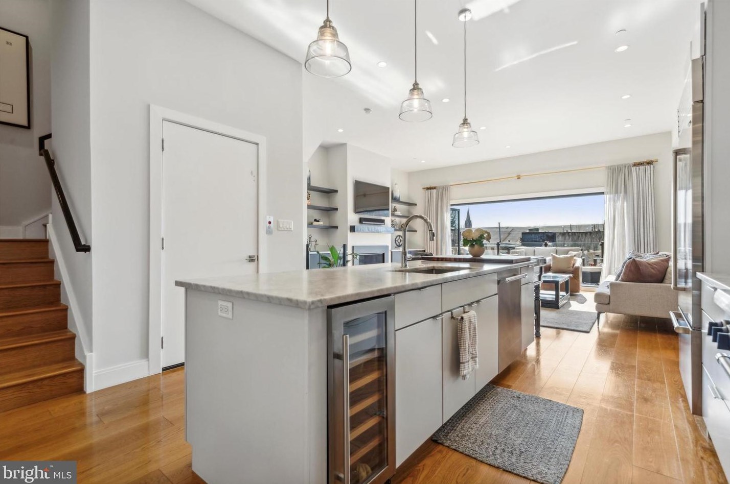 4586 Silverwood St, Philadelphia, PA 19127-1269
