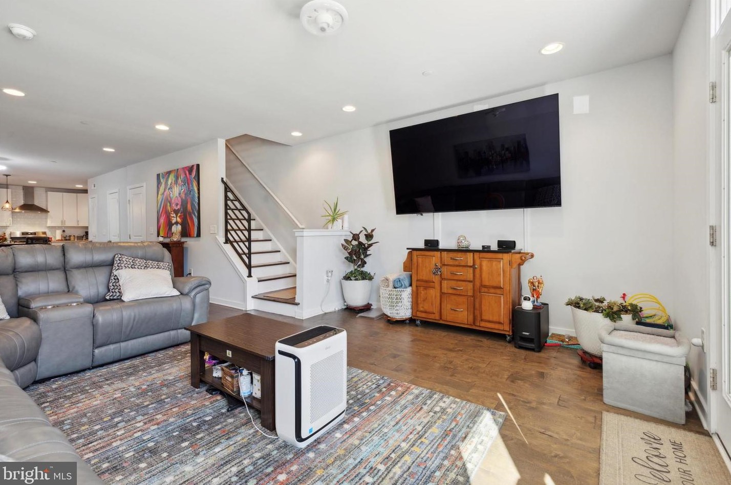 430 Kingsley St, Philadelphia, PA 19128-3604