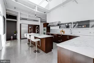 10532 S 12th St, Philadelphia, PA 19107 - Photo 6