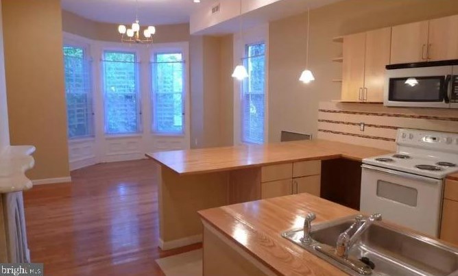 1503 N 17th St #3, Philadelphia, PA 19121