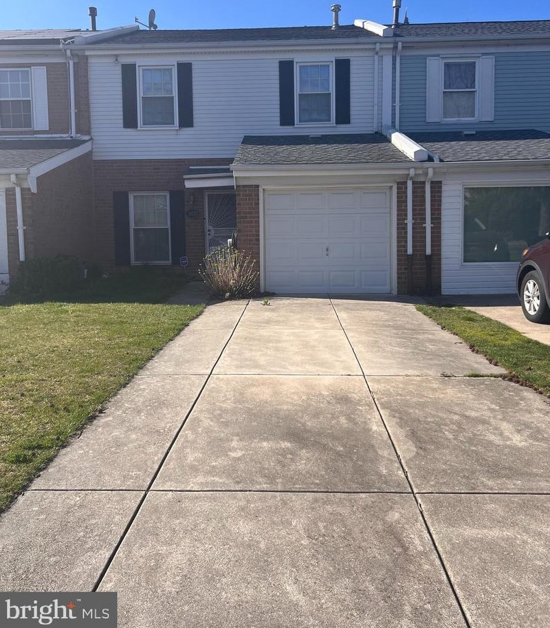 8433 Gibbs Pl, Philadelphia, PA 19153-1904