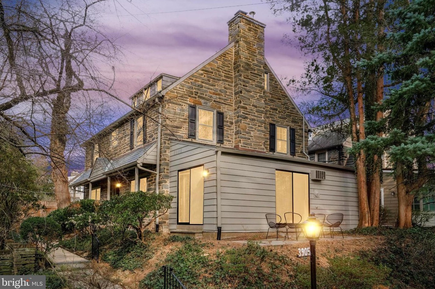 3905 Vaux St, Philadelphia, PA 19129-1414