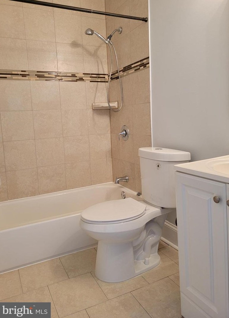 6250 Erdrick St # 2, Philadelphia, PA