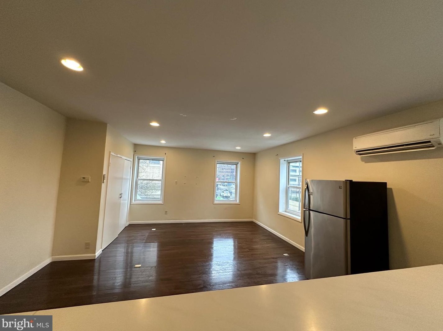 1439 Vine St, Philadelphia, PA 19102-1004