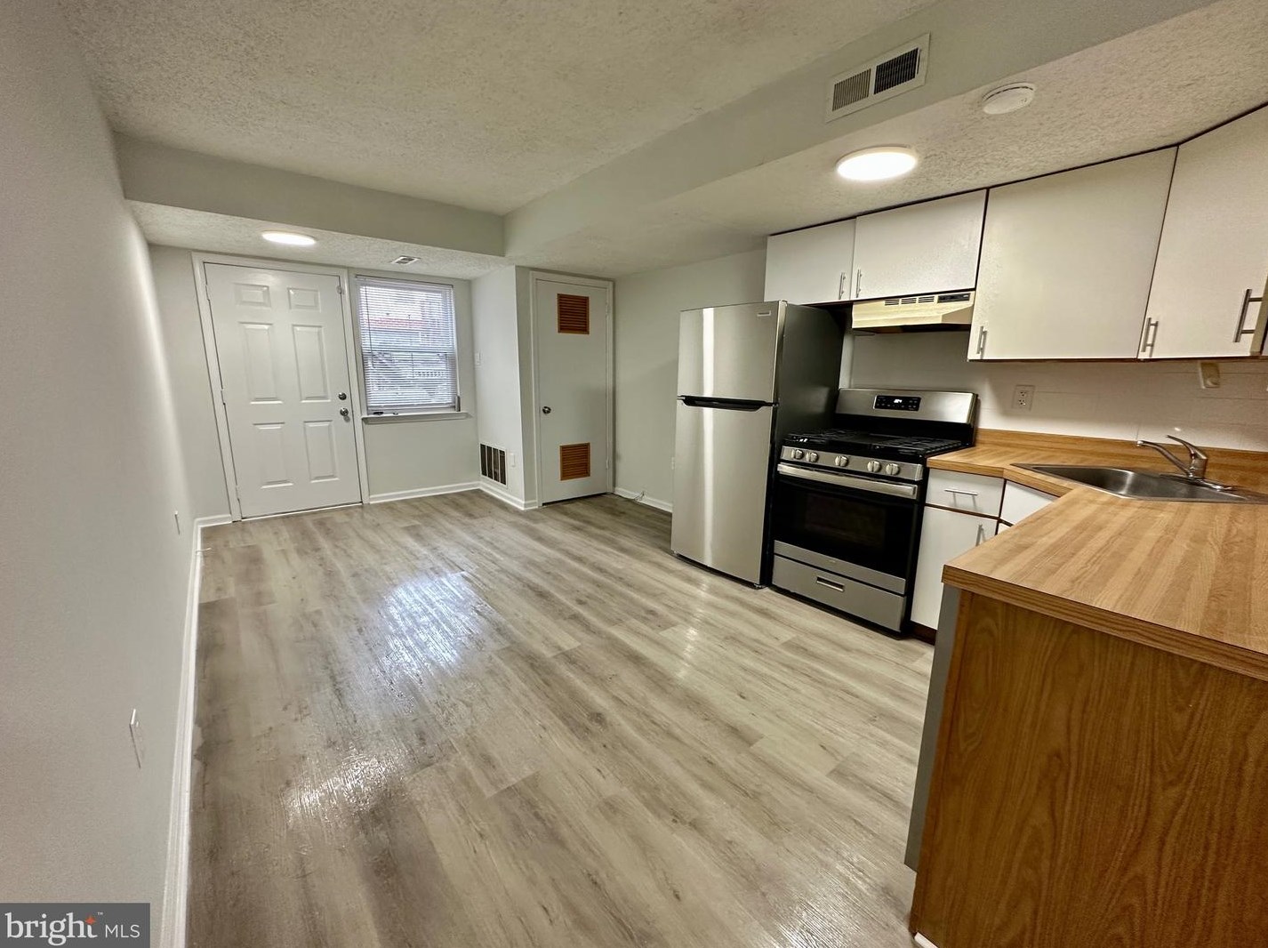 3304 Hess St, Philadelphia, PA 19136
