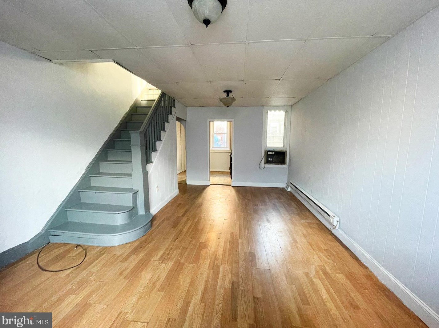 3417 Hartville St, Philadelphia, PA 19134-1112