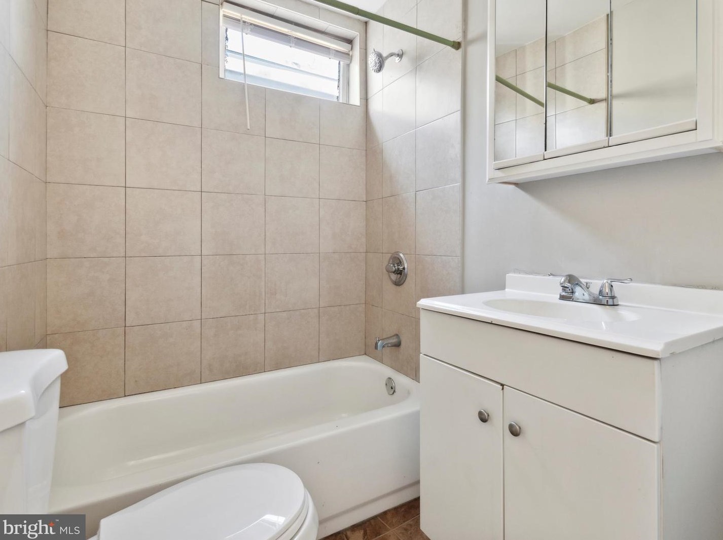 3324 Jasper St, Philadelphia, PA 19134-2536