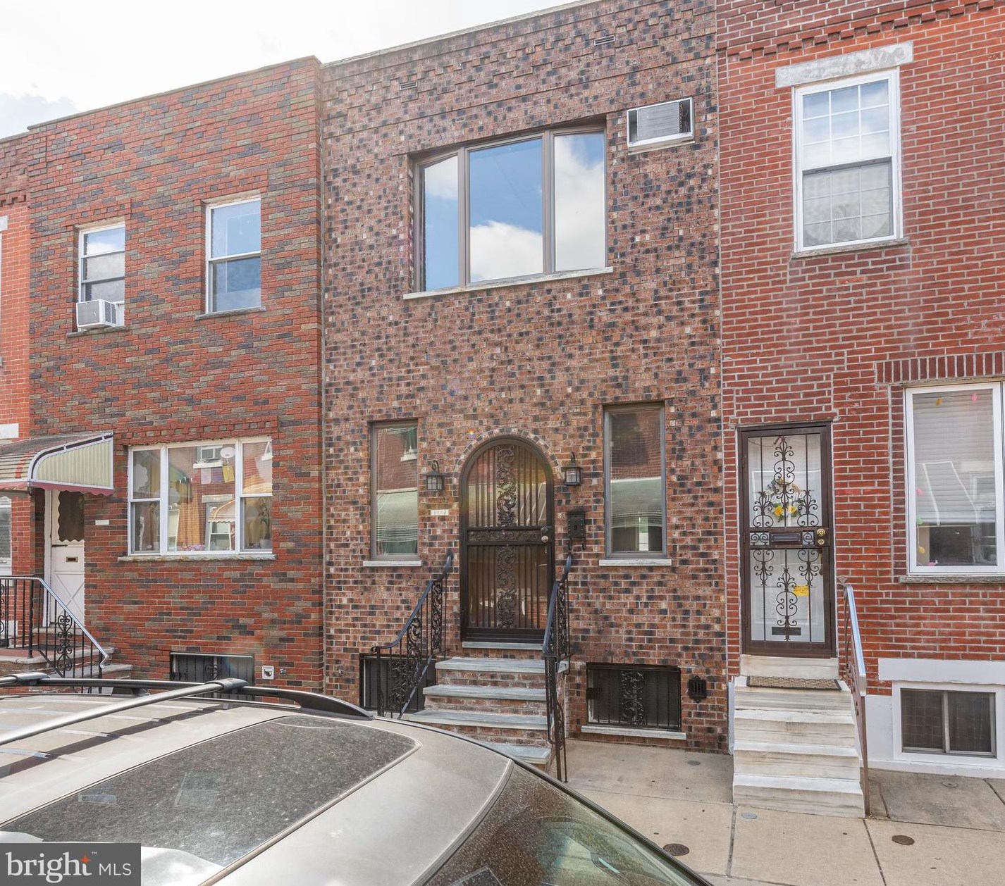 1142 Tree St, Philadelphia PA 19148-3021 exterior