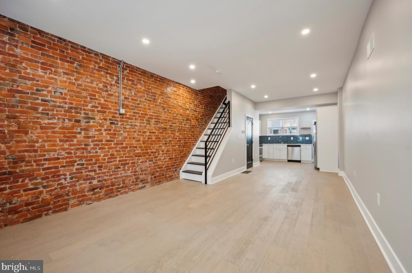 405 Fitzgerald St, Philadelphia PA  19148-3912 exterior