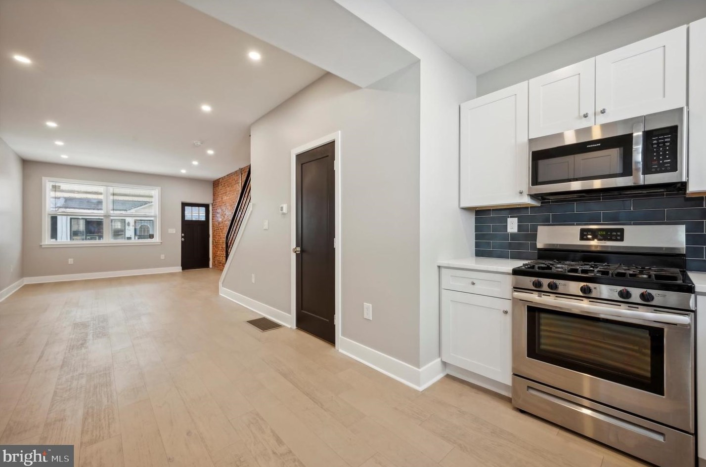 405 Fitzgerald St, Philadelphia PA  19148-3912 exterior