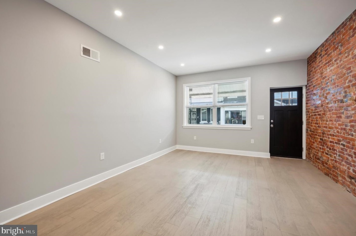 405 Fitzgerald St, Philadelphia PA  19148-3912 exterior