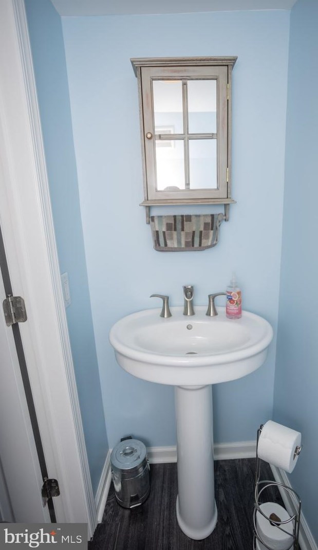 12527 Chilton Rd, Philadelphia PA 19154-1305 exterior