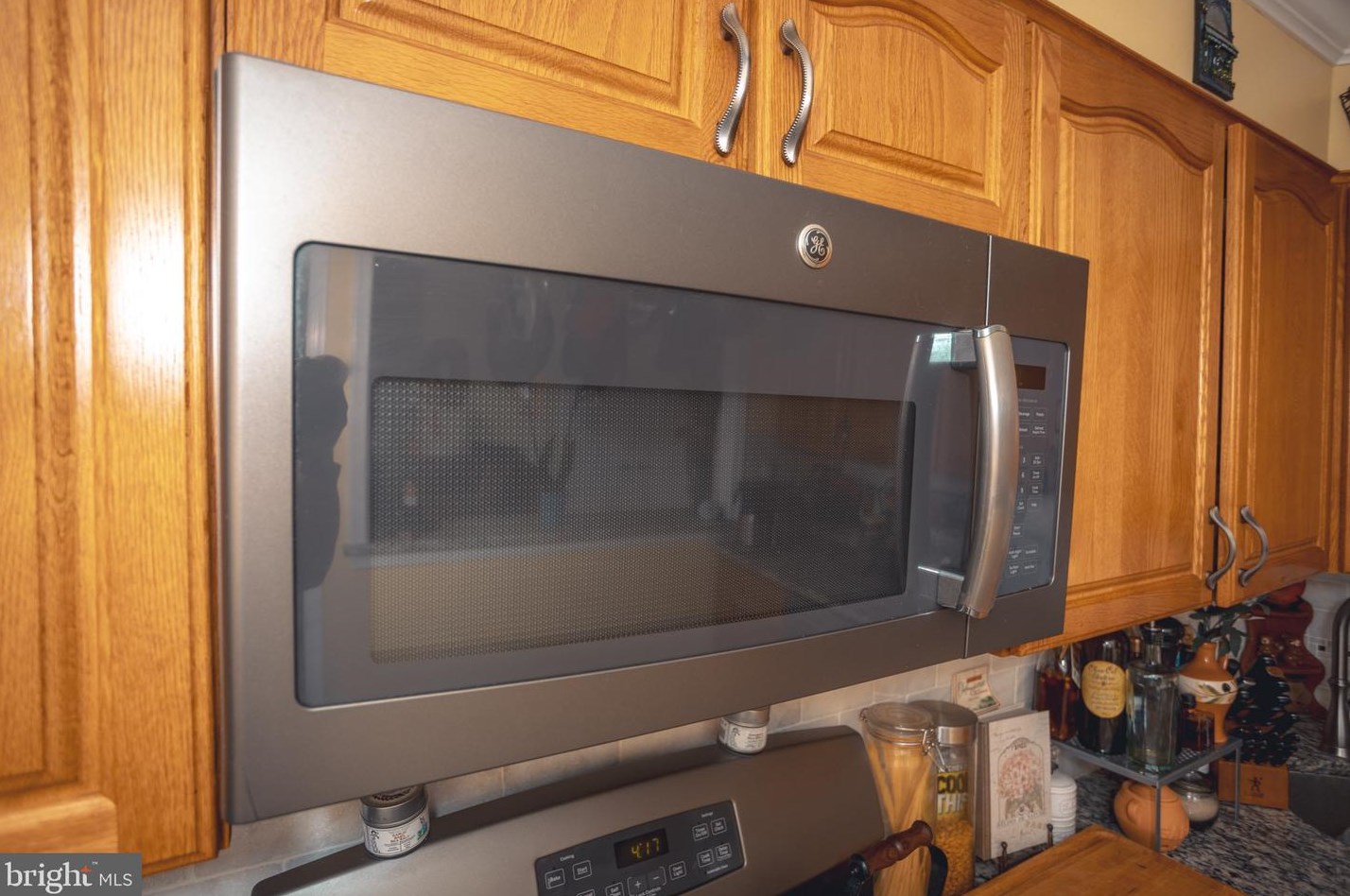 12527 Chilton Rd, Philadelphia PA 19154-1305 exterior