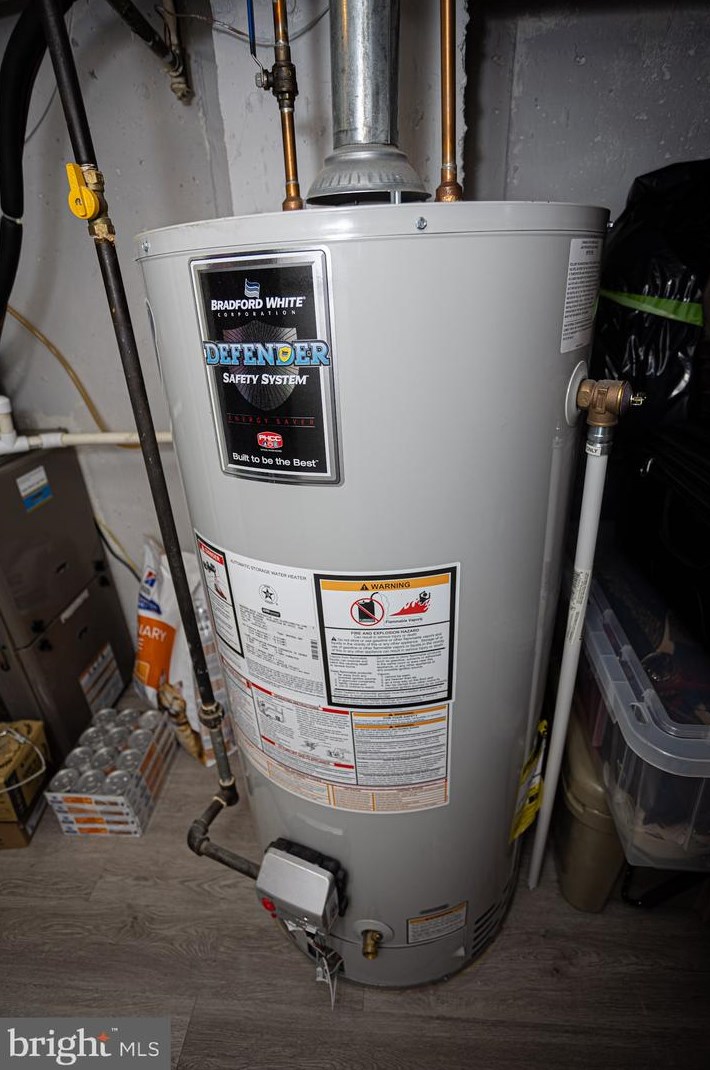 12527 Chilton Rd, Philadelphia PA 19154-1305 exterior