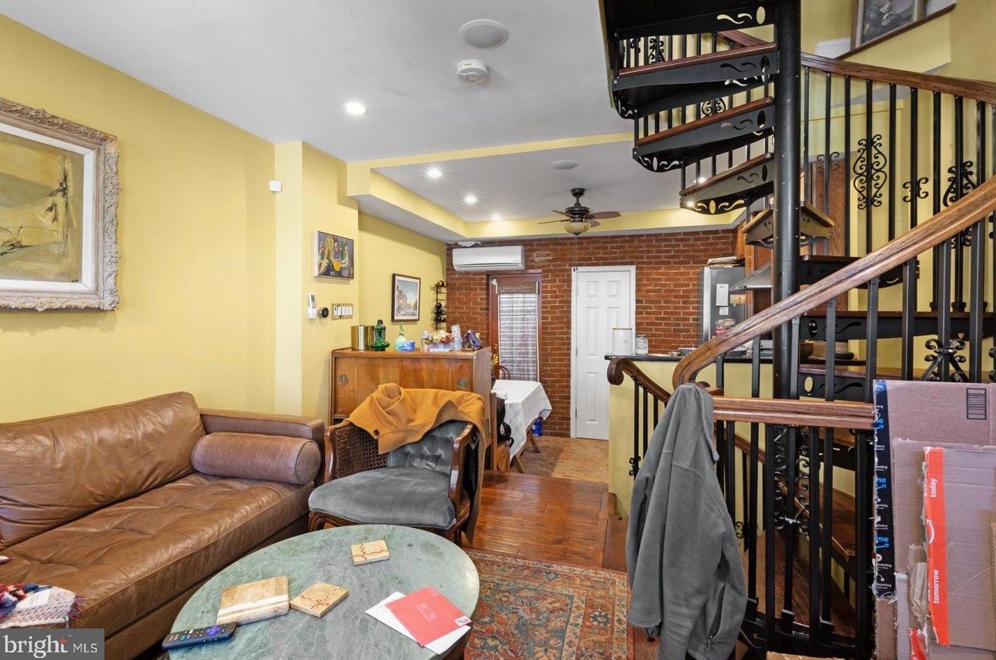 928 Irving St, Philadelphia, PA 19107