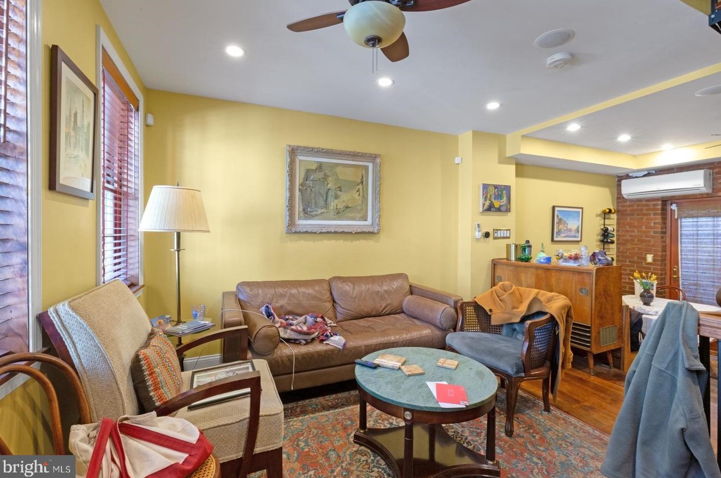 928 Irving St, Philadelphia PA  19107-5718 exterior